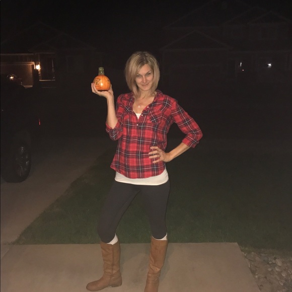 Meet your Posher, Jocelyn - Picture 1 of 1